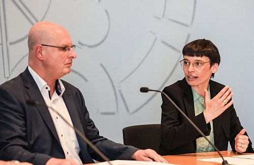Die nordrhein-westfälische Meldestelle für Antisemitismus stellt ihre Jahresbilanz vor. (Archivbild) - © Oliver Berg/dpa