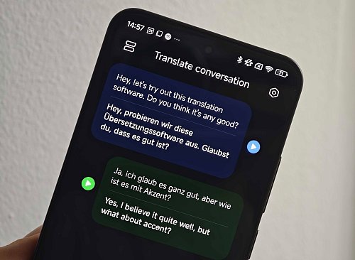 KI-Dolmetscher des Xiaomi 15: übersetzt das gesprochene Wort live und einwandfrei. - © Coman Hamilton/dpa-tmn