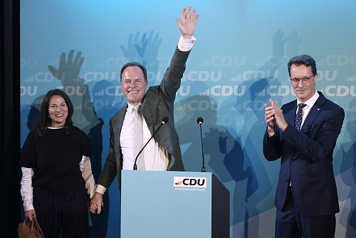 Der Düsseldorfer Oberbürgermeister Stephan Keller (CDU) war früher Stadtdirektor in Köln. - © David Young/dpa