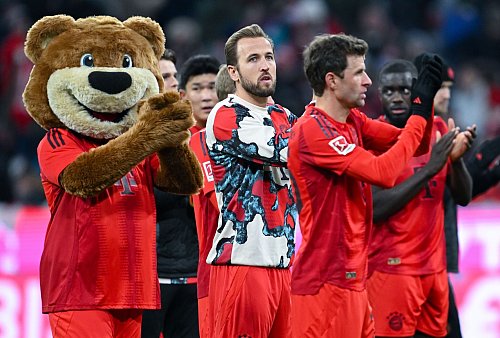 Der FC Bayern freut sich über die gefestigte Tabellenspitze, - © Sven Hoppe/dpa