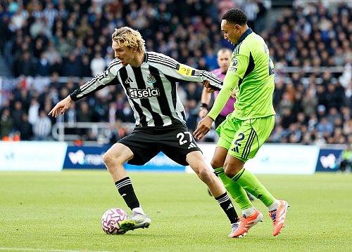 Nick Woltemade holte mit Newcastle United den nächsten Sieg. - © Richard Sellers/PA/AP/dpa