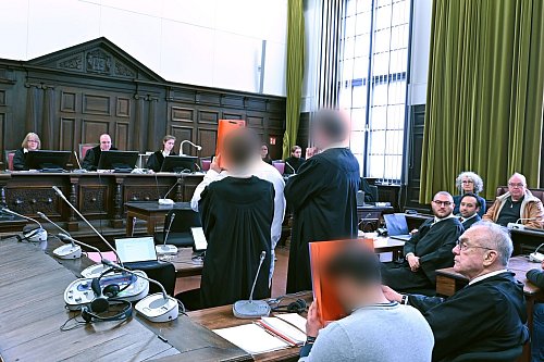 Der Prozess um ein illegales Autorennen mit tödlichen Folgen hat begonnen. - © David Hammersen/dpa