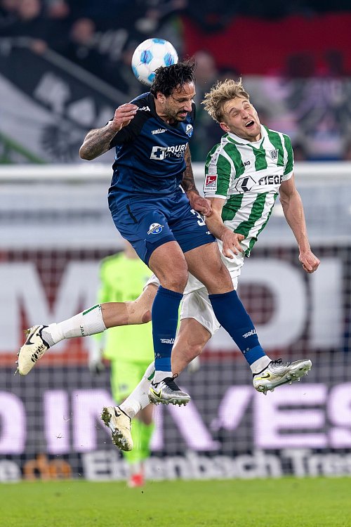 Paderborn mühte sich gegen Aufsteiger Münster. - © David Inderlied/dpa