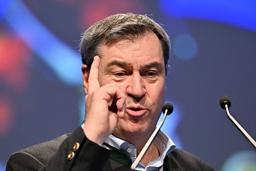 Markus Söder fordert sofortige Neuwahlen. (Archivbild) - © Peter Kneffel/dpa