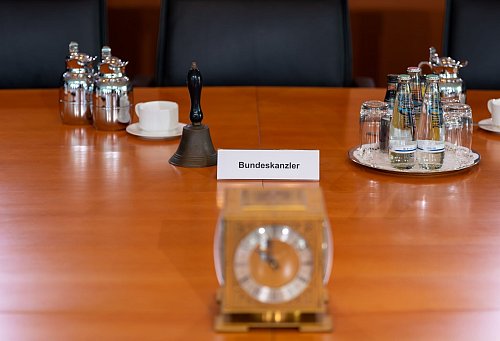 Das Bundeskabinett hat sich für die Sitzung am Mittwoch eine ganze Reihe wichtiger Vorhaben vorgenommen. (Archivbild) - © Soeren Stache/dpa