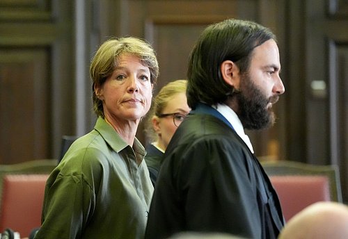 Aussage vor Gericht: Christina Block will erst später erfahren haben, was genau in der Tatnacht passiert sein soll. - © Marcus Brandt/dpa-Pool/dpa