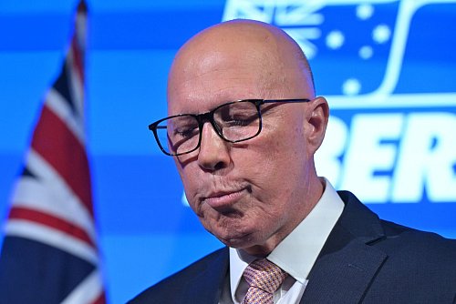 Für den Chef der Konservativen, Peter Dutton, wird bereits ein Nachfolger gesucht. - © Mick Tsikas/AAP/dpa