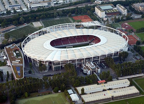 Die MHP Arena in Stuttgart fasst zur EM 54 000 Zuschauer. - © Franziska Kraufmann/dpa