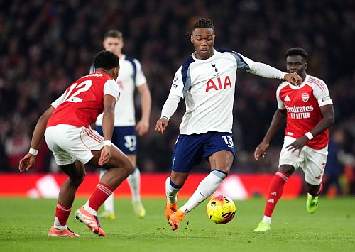 Tottenham war beim Tabellenführer Arsenal chancenlos. - © Adam Davy/PA Wire/dpa