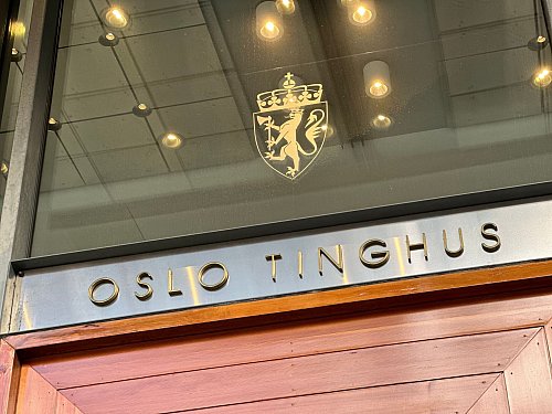 Das Amtsgericht von Oslo entschied, dass der 27-Jährige in Untersuchungshaft genommen wird. (Archivbild) - © Steffen Trumpf/dpa
