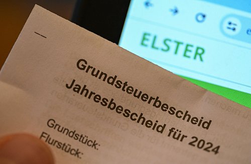Streit um Grundsteuerhebesätze vor dem Verwaltungsgericht. Gewerbebetriebe fühlen sich benachteiligt - © Bernd Weißbrod/dpa