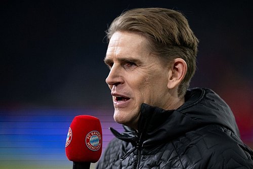 Freut sich auf einen vollen Januar: Sportdirektor Christoph Freund. - © Sven Hoppe/dpa