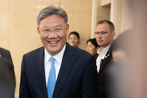 China hat auf die EU-Maßnahme mit eigenen Anti-Dumping-Untersuchungen auf Produkte aus Europa reagiert. (Archivbild) - © Sebastian Christoph Gollnow/dpa