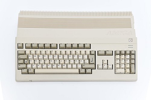 Der kleinere Amiga 500 brachte 1987 den kommerziellen Durchbruch. - © -/HNF/dpa