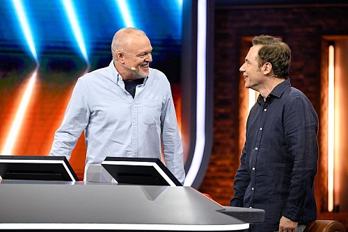 Stefan Raab zeigte sich wieder mal sehr ehrgeizig - aber nicht immer erfolgreich. - © Uncredited/RTL+/dpa