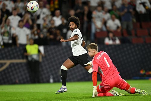 Erzielte das 1:0 für Deutschland: Serge Gnabry - © Marius Becker/dpa
