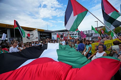 Der Nahost-Konflikt ist am Rande immer wieder Thema beim Filmfest. - © Alessandra Tarantino/Invision/AP/dpa