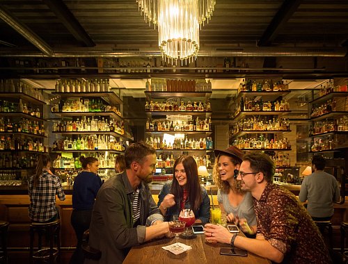 Angeblich nicht existent, aber dann doch sehr real: die berühmte «Bar, který neexistuje». - © Studio Petrohrad/TIC Brno/CzechTourism/dpa-tmn