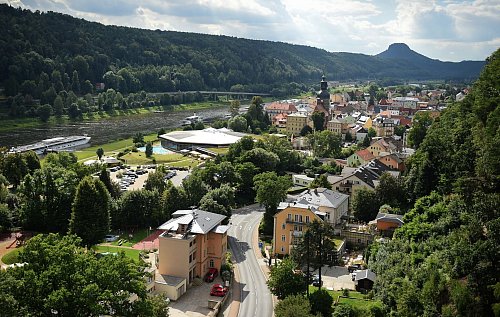 Tor zum Nationalpark Sächsische Schweiz: Bad Schandau an der Elbe. - © Britta Pedersen/dpa-Zentralbild/dpa