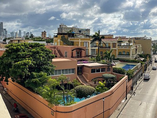 In «Gabos» einstigem Wohnhaus in Cartagena de Indias leben heute noch seine Kinder. Der Schriftsteller ist 2014 verstorben. - © Manuel Meyer/dpa-tmn
