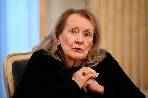 Annie Ernaux ist für autofiktionale Texte bekannt (Archivbild). - © Anders Wiklund/TT News Agency/AP/dpa