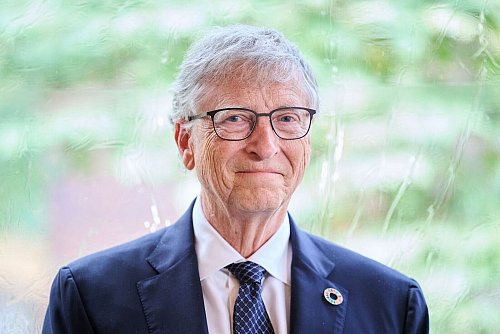 Bill Gates\\\' Autobiografie erscheint in mehreren Ländern gleichzeitig (Archivbild). - © Annette Riedl/dpa