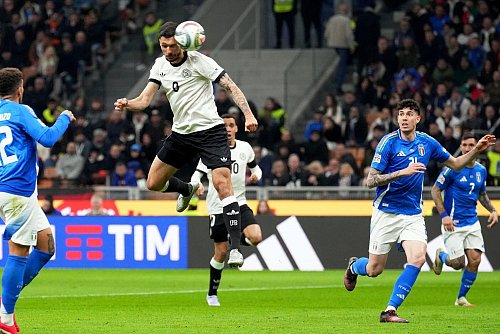 In seinem Element: Torjäger Kleindienst. - © Antonio Calanni/AP/dpa