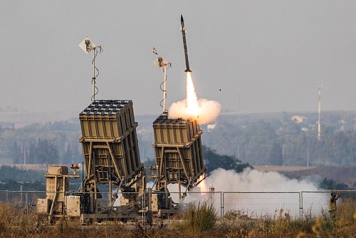 Das israelische Raketenabwehrsystem Iron Dome. (Archivbild) - © Ilia Yefimovich/dpa
