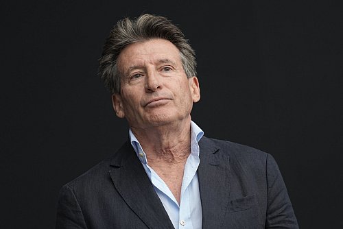 Sebastian Coe ist einer der Favoriten auf die Nachfolge von Thomas Bach. - © Michael Kappeler/dpa