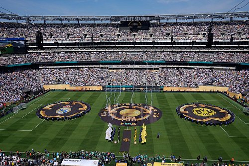 Unter den knapp 77.000 Zuschauern im MetLife-Stadium waren fast nur Real-Fans - © Pamela Smith/FR172156 AP/AP/dpa