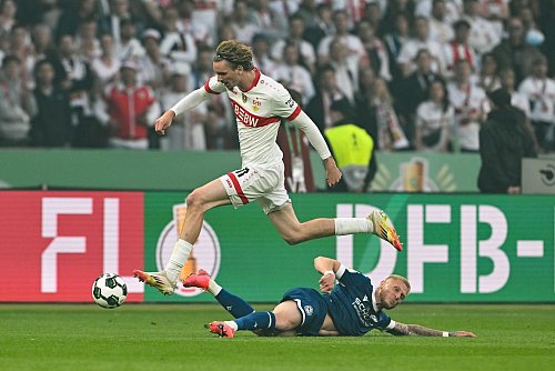 Nick Woltemade brachte die Schwaben in Führung. - © Federico Gambarini/dpa