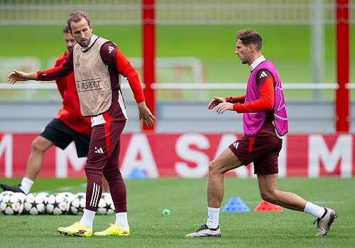 Bayern-Stürmer Harry Kane freut sich auf das Spiel bei Aston Villa. - © Sven Hoppe/dpa
