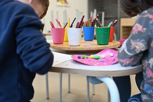 In der Kita-Betreuung sind viele Lücken zu schließen. (Archivbild) - © Maximilian von Klenze/dpa