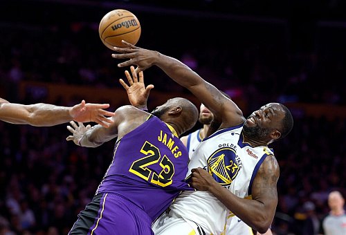 LeBron James überragte mit 42 Punkten beim Sieg der Los Angeles Lakers. - © Kevork Djansezian/FR171029 AP/AP/dpa