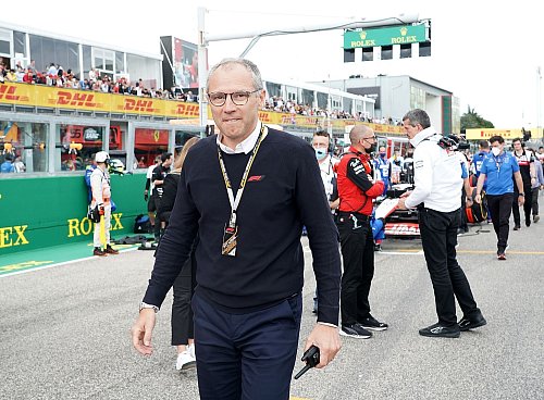 Wie sieht er die Chancen für eine Formel-1-Rückkehr nach Deutschland? - © Hasan Bratic/dpa