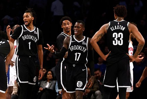 Es lief nicht für die Brooklyn Nets: Dennis Schröder musste die vierte Saisonniederlage akzeptieren. - © Jason DeCrow/AP/dpa