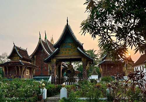 Luang Prabang ist unter anderem berühmt für seine schönen Tempel. - © Carola Frentzen/dpa-tmn