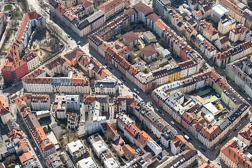 Verbraucher fragen wieder stärker Immobilienkredite nach (Archivbild) - © Sina Schuldt/dpa