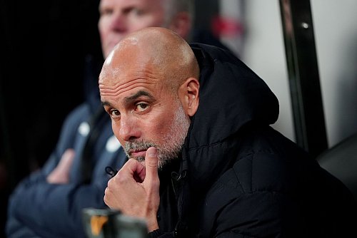 Gegen Leverkusen gefordert: Pep Guardiola. - © Owen Humphreys/PA Wire/dpa