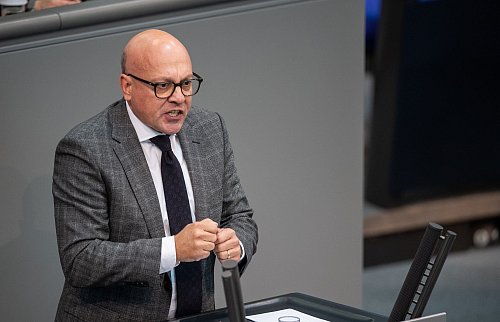 Der CDU-Politiker Alexander Throm meint, Thunberg missbrauche ihre für den Klimaschutz erworbene Prominenz. (Archivbild) - © Melissa Erichsen/dpa