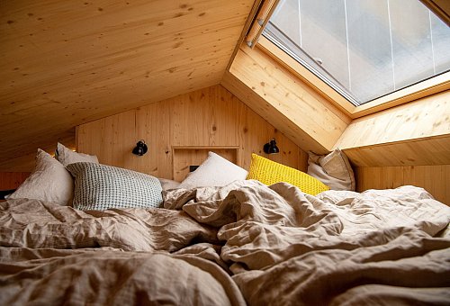 Große Fragen rund ums kleine Haus: Rückzugsort fürs Wochenende oder Hauptwohnsitz? Davon hängt beim Tiny House vieles ab. - © Bernd Diekjobst/dpa-tmn