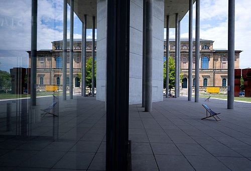 Die Pinakotheken sollen einen Neuanfang bekommen. - © Sven Hoppe/dpa