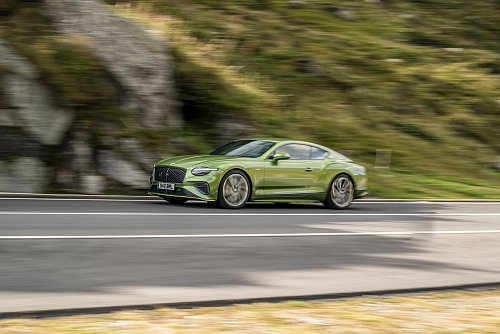Rasender Reisewagen: Der Bentley Continental GT ist extrem sportlich und kann bis zu 335 km/h schnell werden. - © Bentley/dpa-tmn