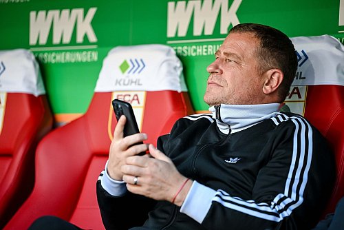 Der FC Bayern, hier Sportvorstand Max Eberl, hat bei Instagram mehr als 40 Millionen Follower. (Archivbild) - © Harry Langer/dpa