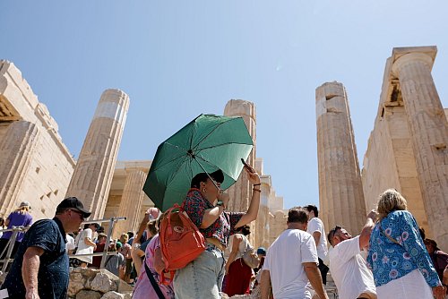 Akropolis: Selbst für Touristen gilt Besuchsverbot (Archivbild) - © Socrates Baltagiannis/dpa