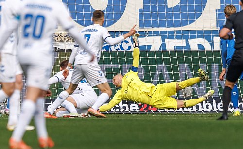 Der entscheidende Treffer des Spiels. - © Andreas Gora/dpa