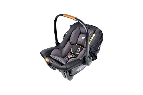 Unter den Testsiegern der besten Babyschalen ist die «Joie Sprint» (215 Euro). - © Ralph Wagner/Stiftung Warentest/dpa-tmn