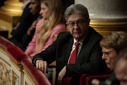 Der Altlinke Jean-Luc Mélenchon strebt das Präsidentenamt an. - © Aurelien Morissard/XinHua/dpa