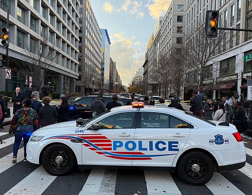 Die Polizei der US-Hauptstadt riegelt den Zugang zum Tatort ab. - © Franziska Spiecker/dpa