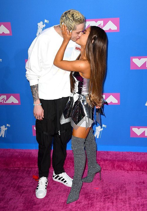 Zeitweise war Pete Davidson mit Ariana Grande verlobt. (Archivbild) - © Pa/PA Wire/dpa